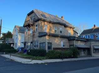 1 Walnut St #1F, Northampton, MA 01060