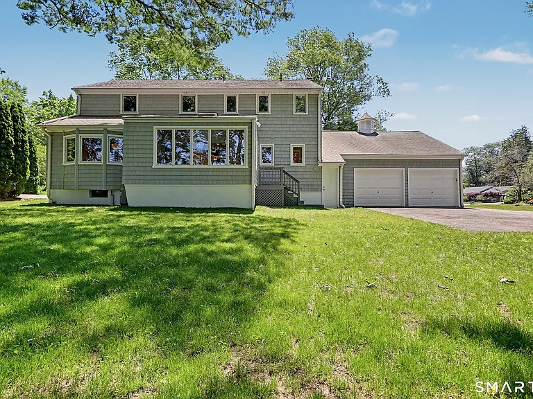 145 Casmir Dr — Photo 34