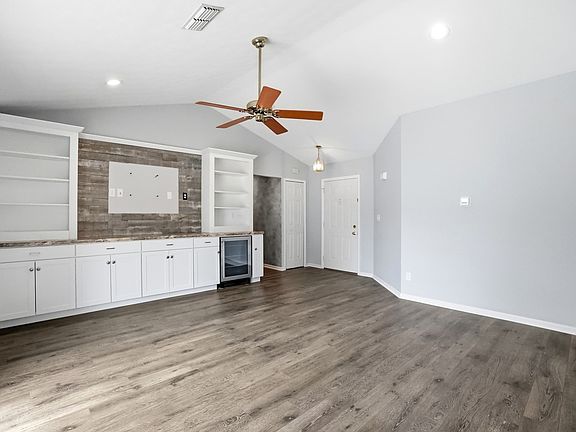 4th image of 9083 Marquis Dr