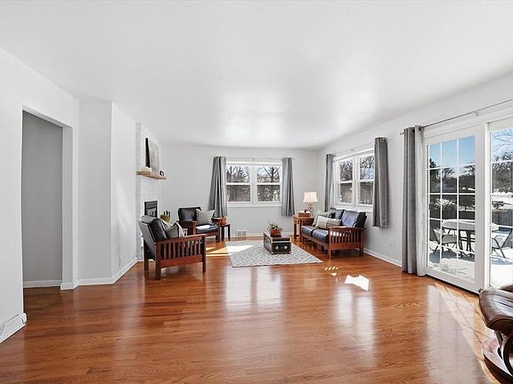 4th image of 2330 South Sunny Slope ROAD