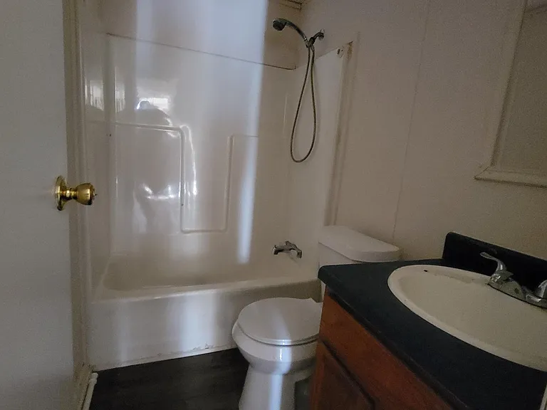 307 Honeysuckle Ln — Photo 5
