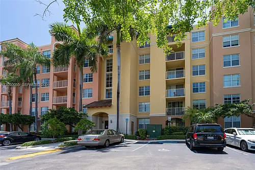 19555 E Country Club Dr Photo 1
