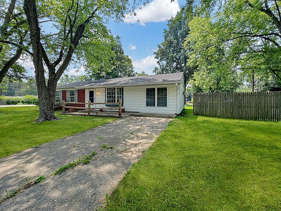 3rd image of 1116 Walton Dr