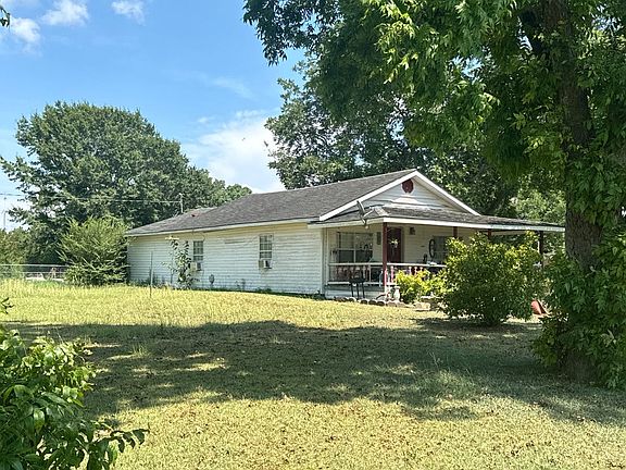3rd image of 145 Cecil Varnum Rd