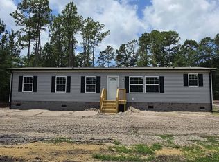 123 Wildcat Pond Rd, Hubert, NC 28539