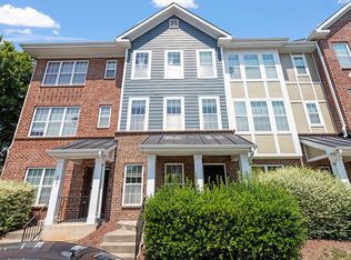 2003 Summerhouse Rd, Cary, NC 27519