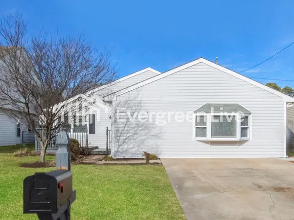 3532 Forest Glen Rd, Virginia Beach, VA 23452