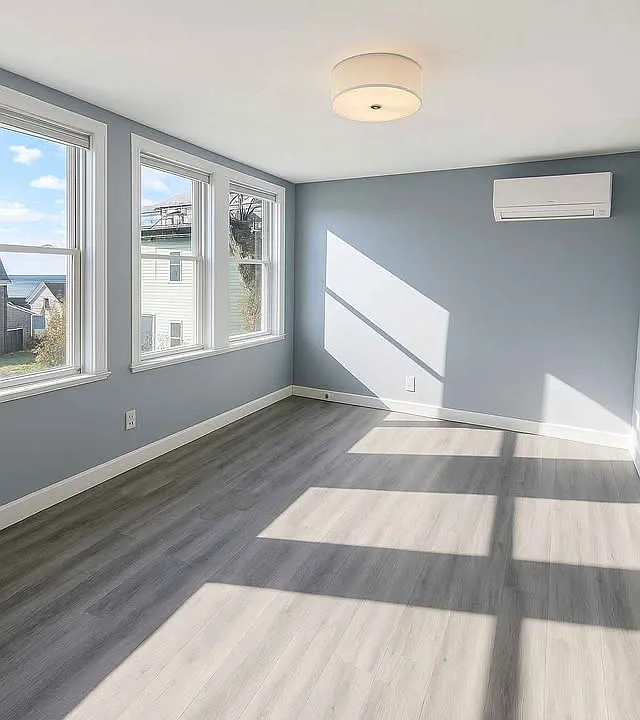 87 Undine Ave #1