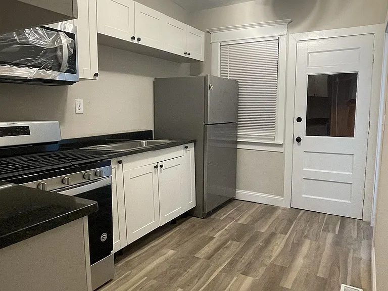 2720 Dupont Ave S #1 — Photo 6