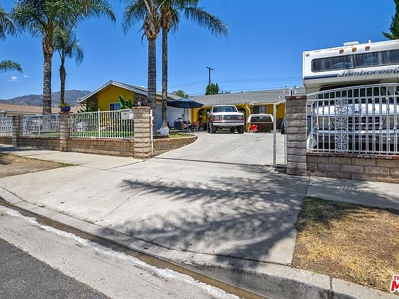 2nd image of 12882 Montero Ave