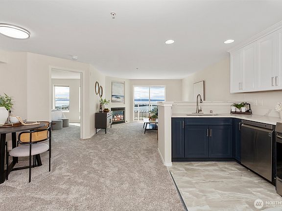 3rd image of 2522 Rucker Avenue #403