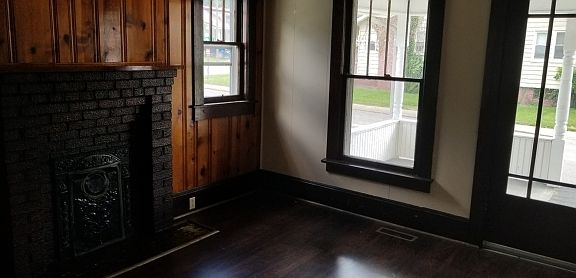 4th image of 1205 S Roan St