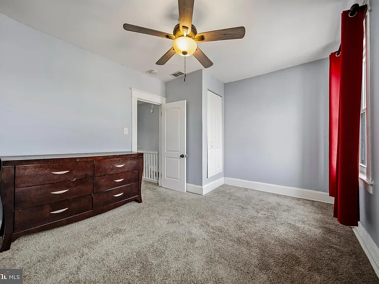 1516 N Luzerne Ave — Photo 23