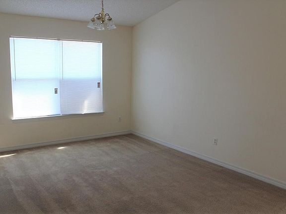 4th image of 9447 Parker Place Dr
