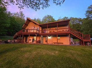 697 Hamilton Hollow Rd, Sandgate, VT 05250