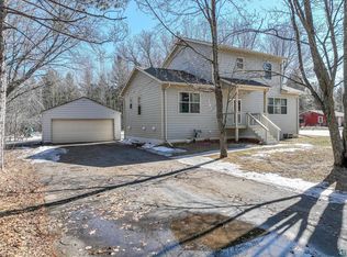 956 Trettel Ln, Cloquet, MN 55720