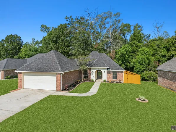 15051 Sherwood Dr, Walker, LA 70785