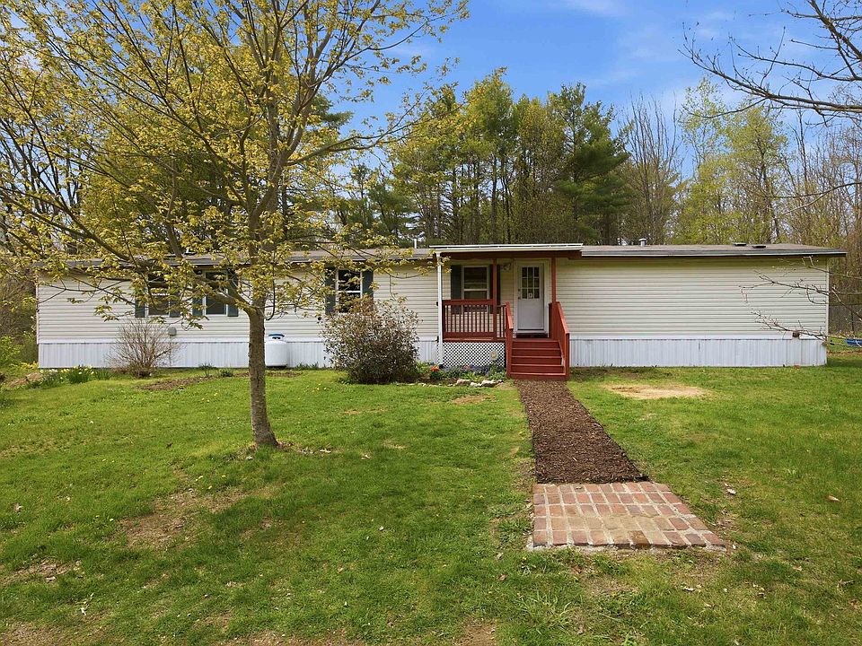 1st image of 215 Leavitt Road