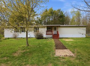 215 Leavitt Rd, Pittsfield, NH 03263