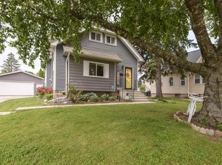 2447 S 84th St, West Allis, WI 53227