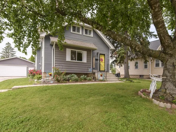 2447 South 84th STREET, West Allis, WI 53227