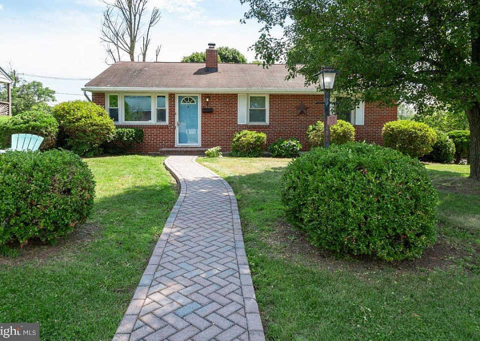 1st image of 17217 Amber Dr
