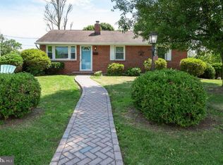 17217 Amber Dr, Hagerstown, MD 21740