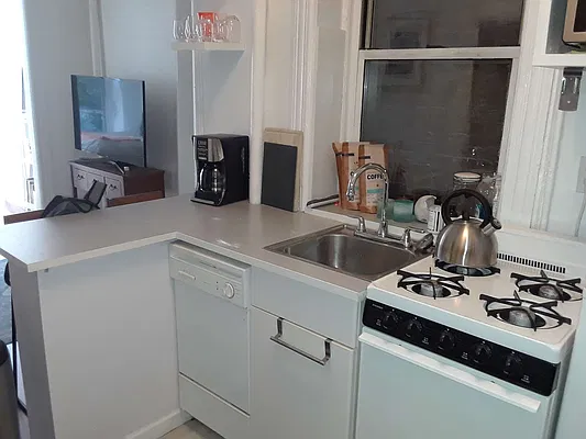 Rented by BSD Realty Worldwide Inc | media 21