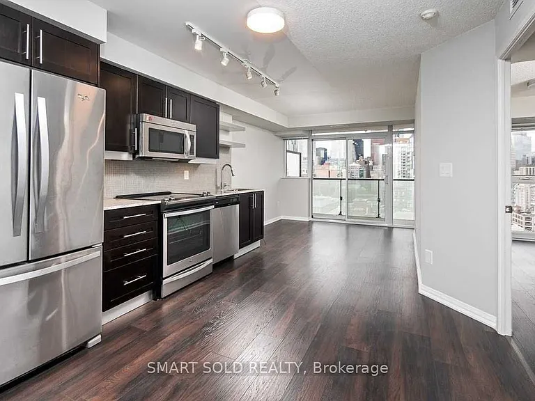 400 Adelaide St E #2310 — Photo 6
