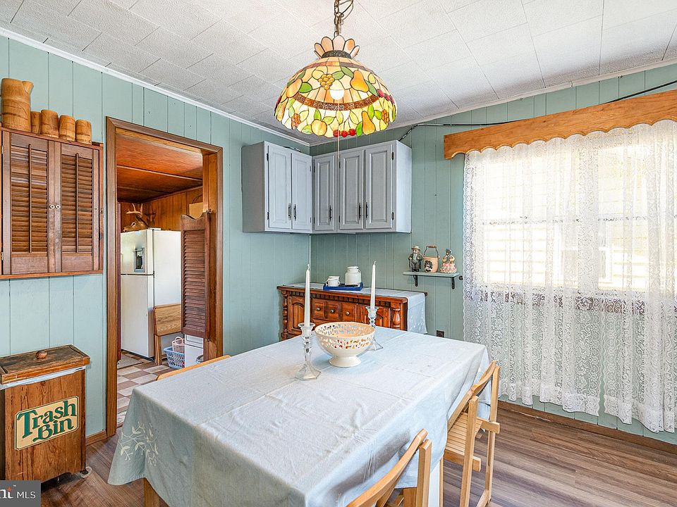 13th image of this home