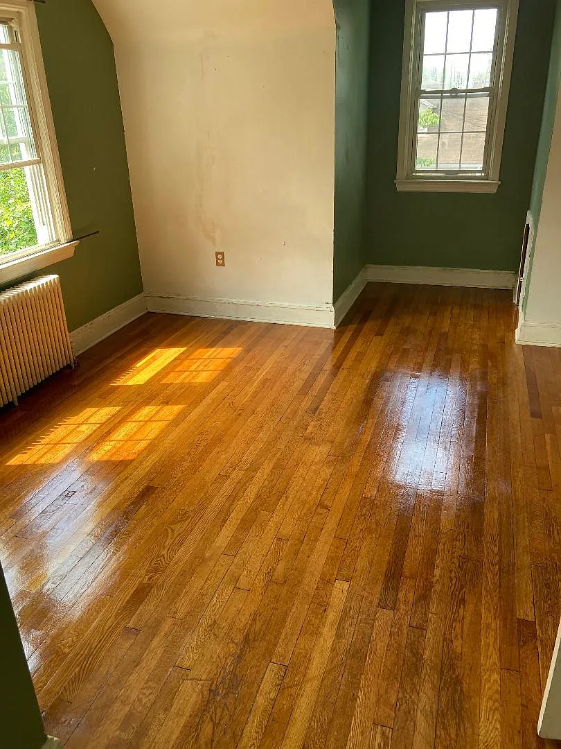 5 bed, 2000 sqft, $3,795 — Photo 4