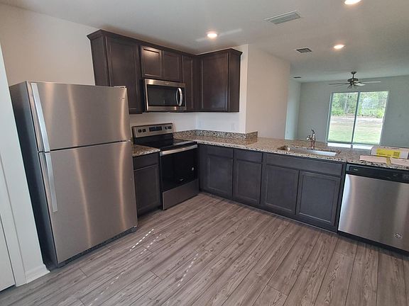 3rd image of 847 Lochman Dr