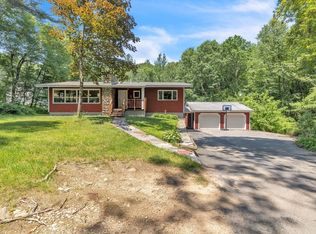 66 High St, Upton, MA 01568