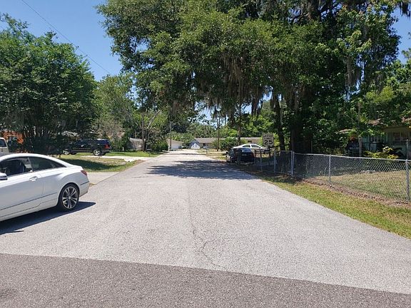 4th image of 896 Christy Dr