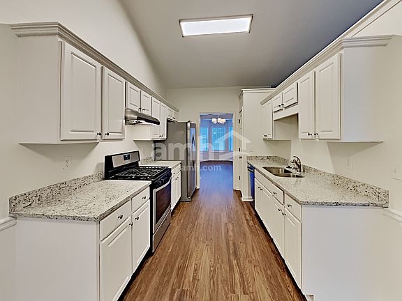 3rd image of 3285 Chandon Ln