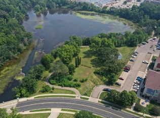 404 S Winter St, River Falls, WI 54022