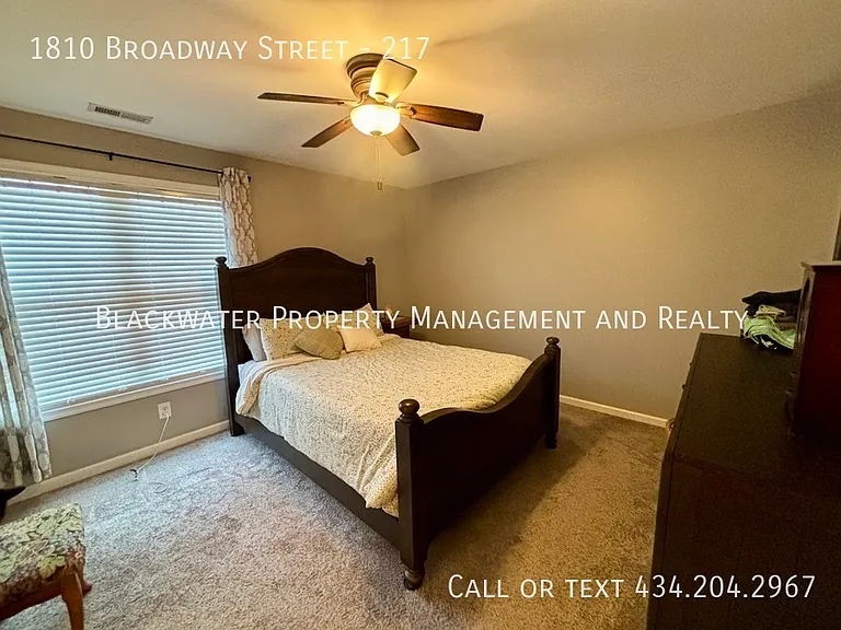 1810 Broadway St #217 — Photo 16