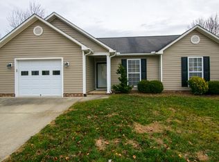 32 N Sunberry Trl, Fletcher, NC 28732