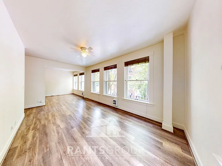 Thompson Apartments — Photo 37