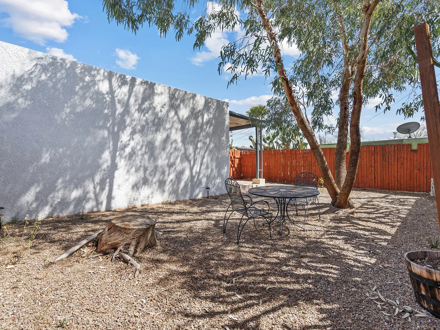 2129 N Margaret Ave — Photo 3