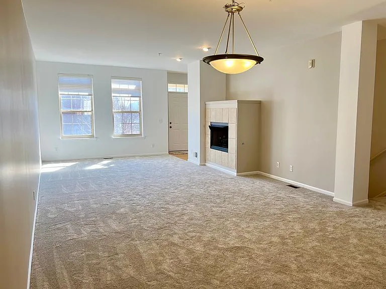 3111 Camden Dr — Photo 8