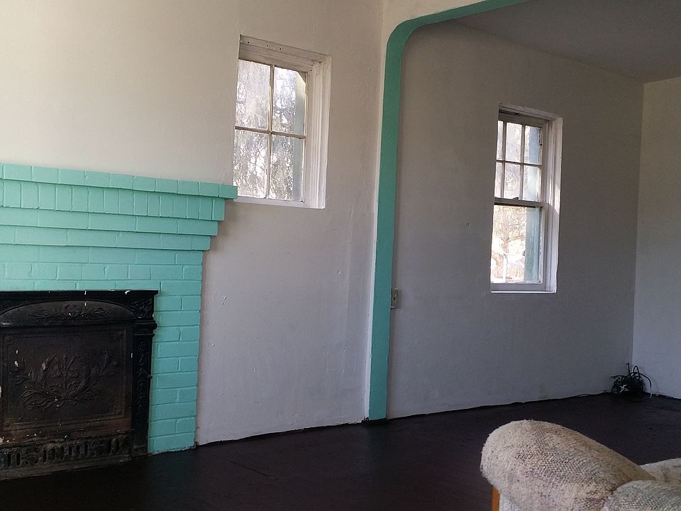 2nd image of 311 3rd Ave