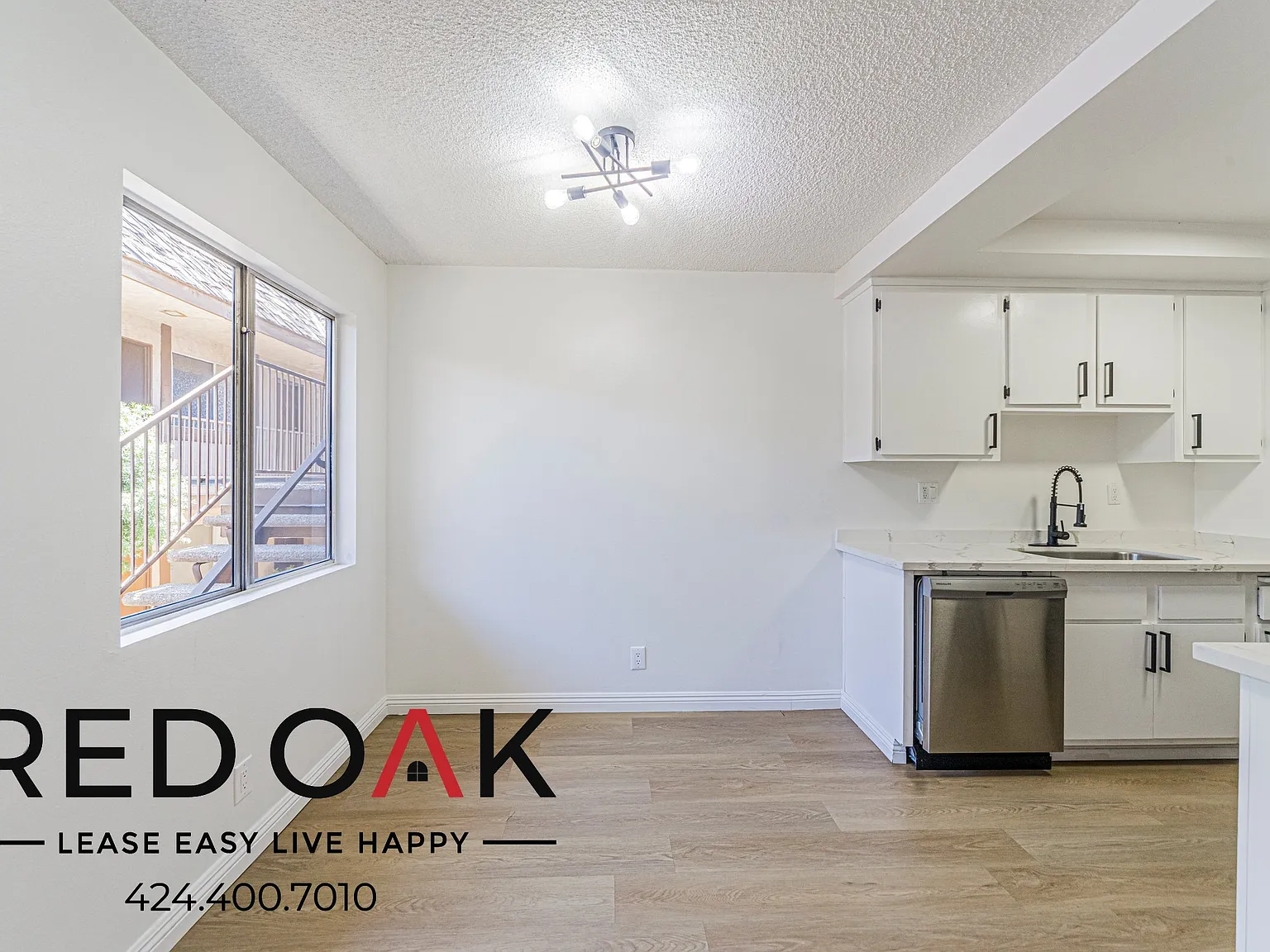 Spacious 1-Bed with Central AC and Included Parking ~ In Sherman Oaks! — Photo 2