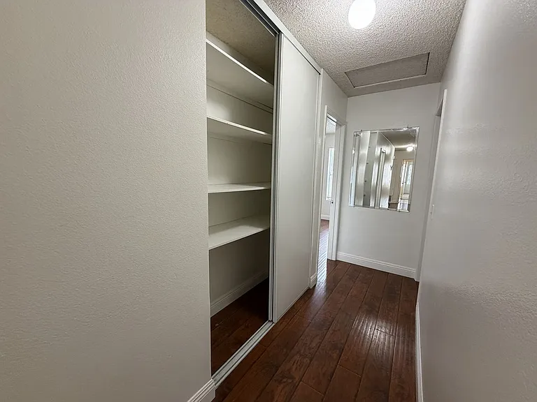 560 S Quince Ave — Photo 9