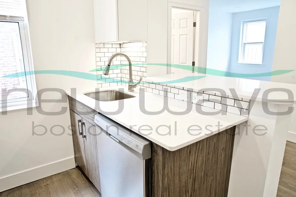 Studio, 550 sqft, $2,500 — Photo 3