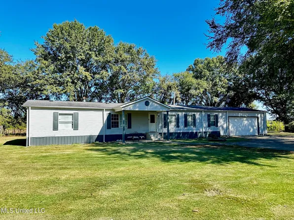 1000 1/2 Cypress Ln, Greenwood, MS 38930