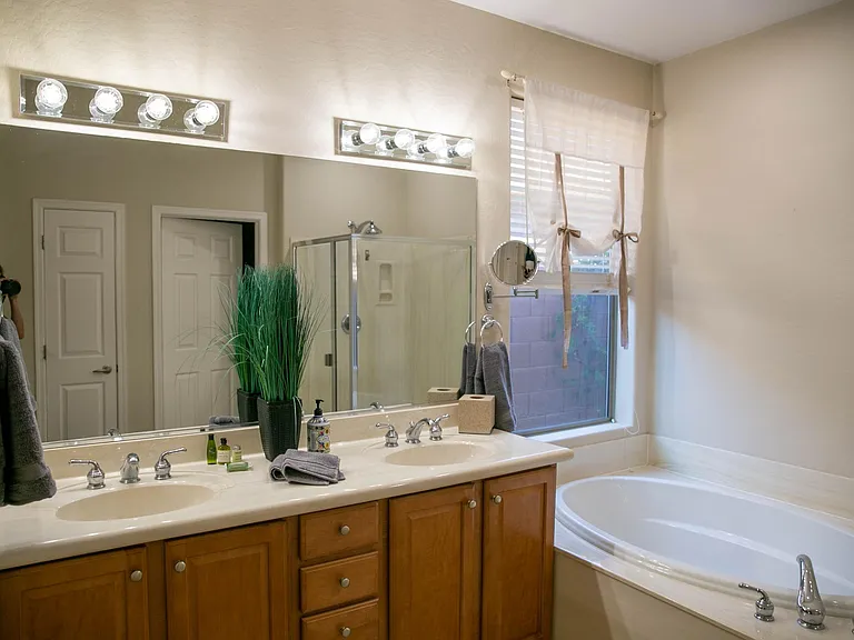 1814 W Eastman Dr — Photo 7