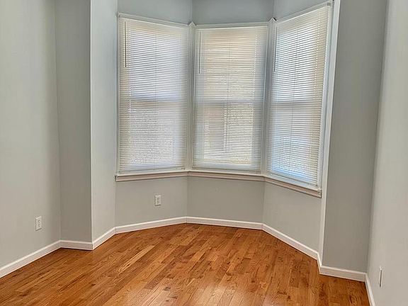 4th image of 5004 Duffield St