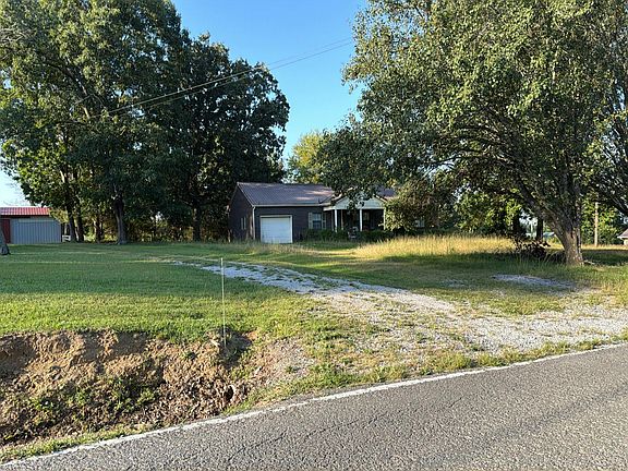 3rd image of 515 District Line Rd