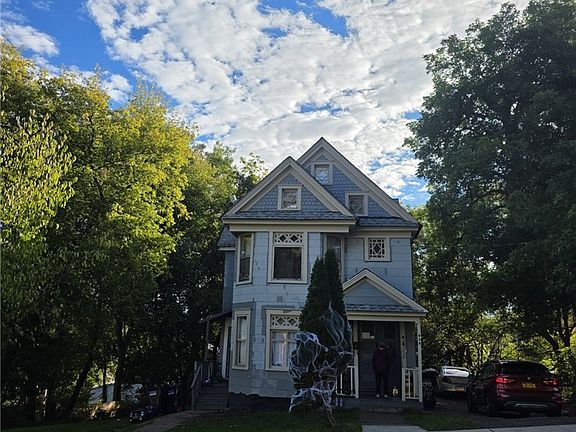 2nd image of 313 Hoefler St